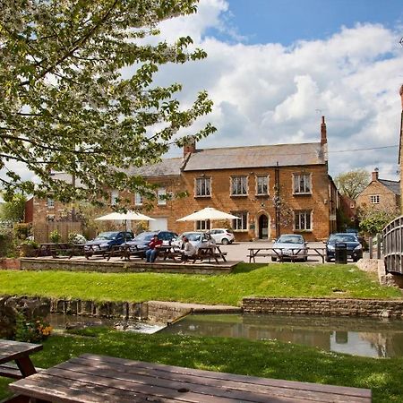 The Nevill Arms 호텔 메드본 외부 사진