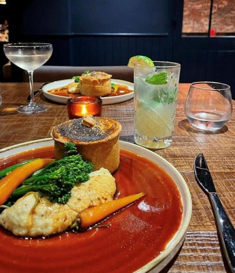 The Nevill Arms 호텔 메드본 외부 사진